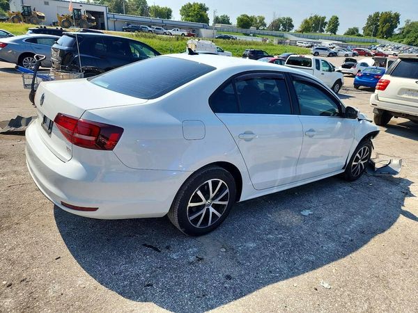 2017 VOLKSWAGEN JETTA SE