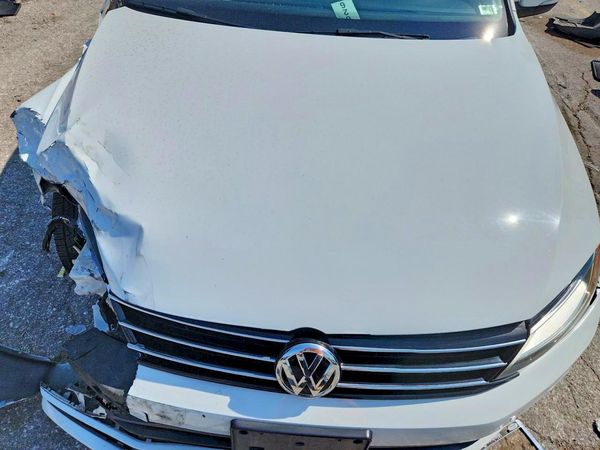 2017 VOLKSWAGEN JETTA SE