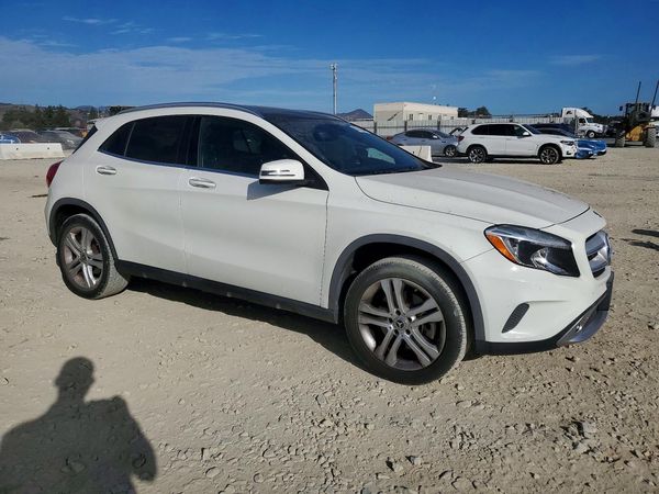2017 MERCEDES-BENZ GLA