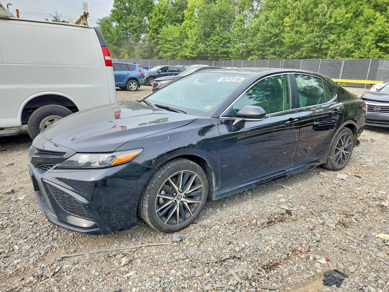 2024 TOYOTA CAMRY SE