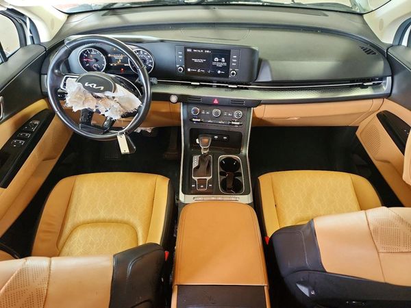 2022 KIA CARNIVAL LX, LX Seat Package
