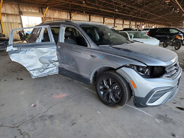 2024 VOLKSWAGEN TIGUAN SE Wolfsburg Edition