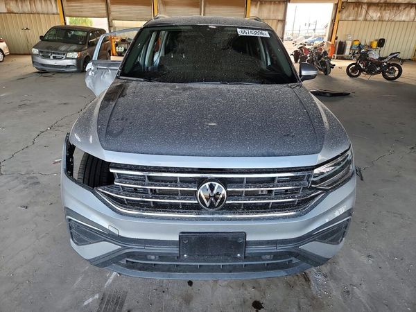 2024 VOLKSWAGEN TIGUAN SE Wolfsburg Edition