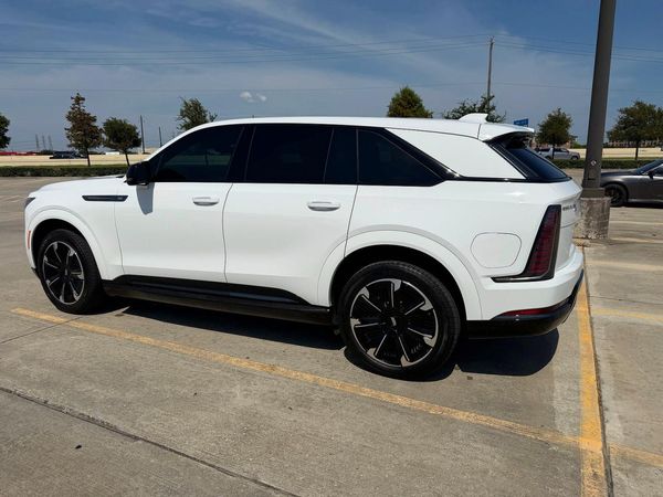 2025 CADILLAC ESCALADE IQ Sport-2