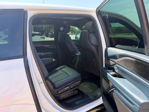 2025 CADILLAC ESCALADE IQ Sport-2