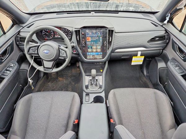2025 SUBARU FORESTER