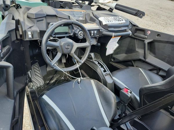 2026 CAN-AM COMMANDER MAX