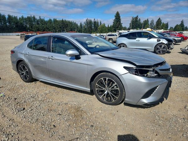 2018 TOYOTA CAMRY L/LE/SE/XLE — Passenger 3/4