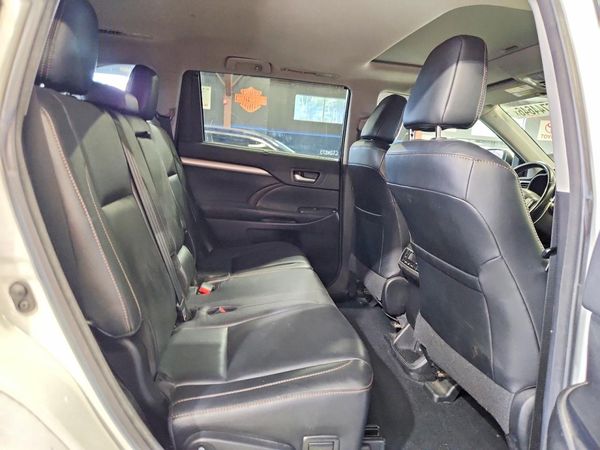 2017 TOYOTA HIGHLANDER SE/XLE — PSRS