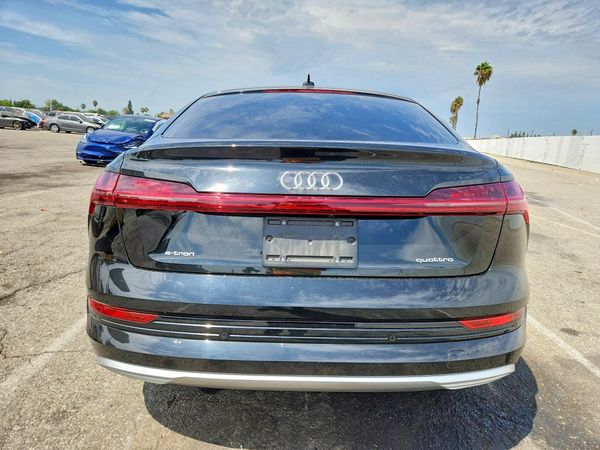 2020 AUDI E-TRON quattro Premium Plus