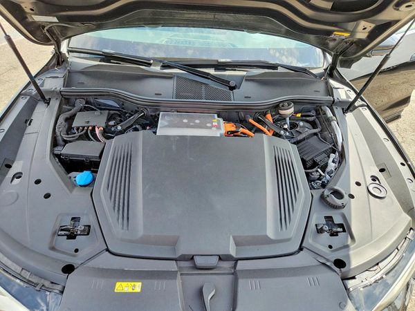 2020 AUDI E-TRON quattro Premium Plus