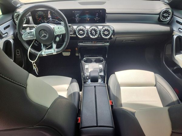 2020 MERCEDES-BENZ CLA