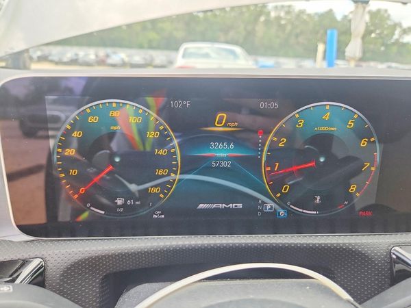 2020 MERCEDES-BENZ CLA