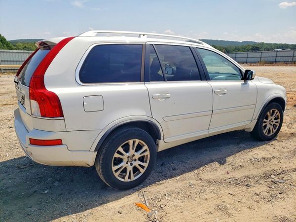 2013 VOLVO XC90