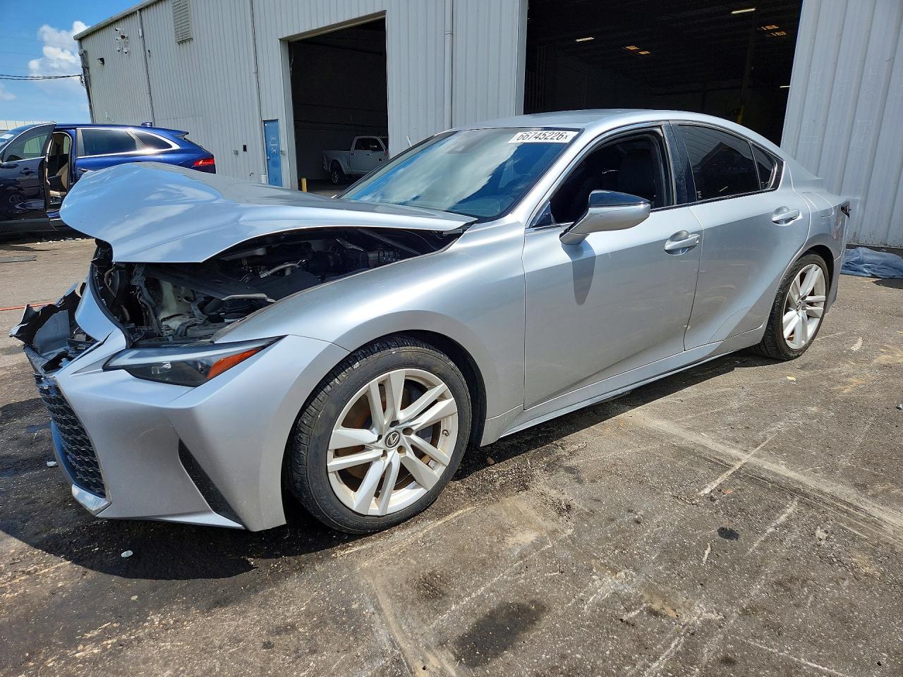 2021 LEXUS IS