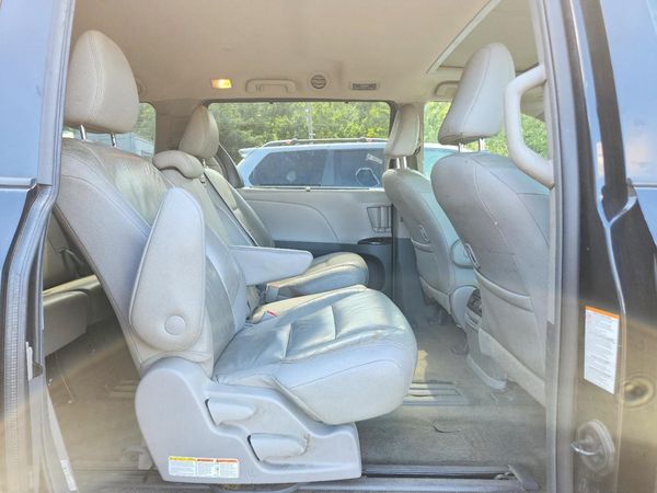 2018 TOYOTA SIENNA