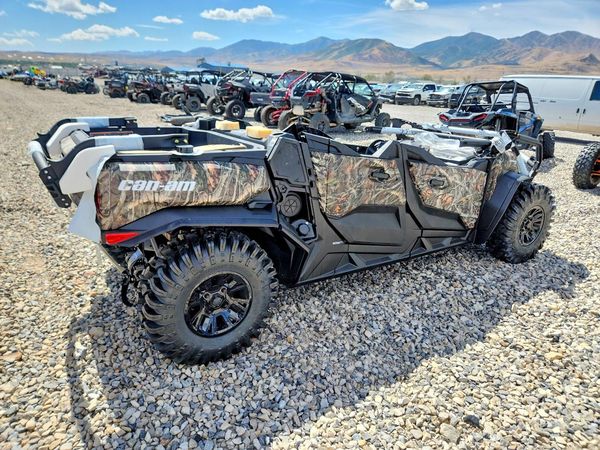 2026 CAN-AM COMMANDER