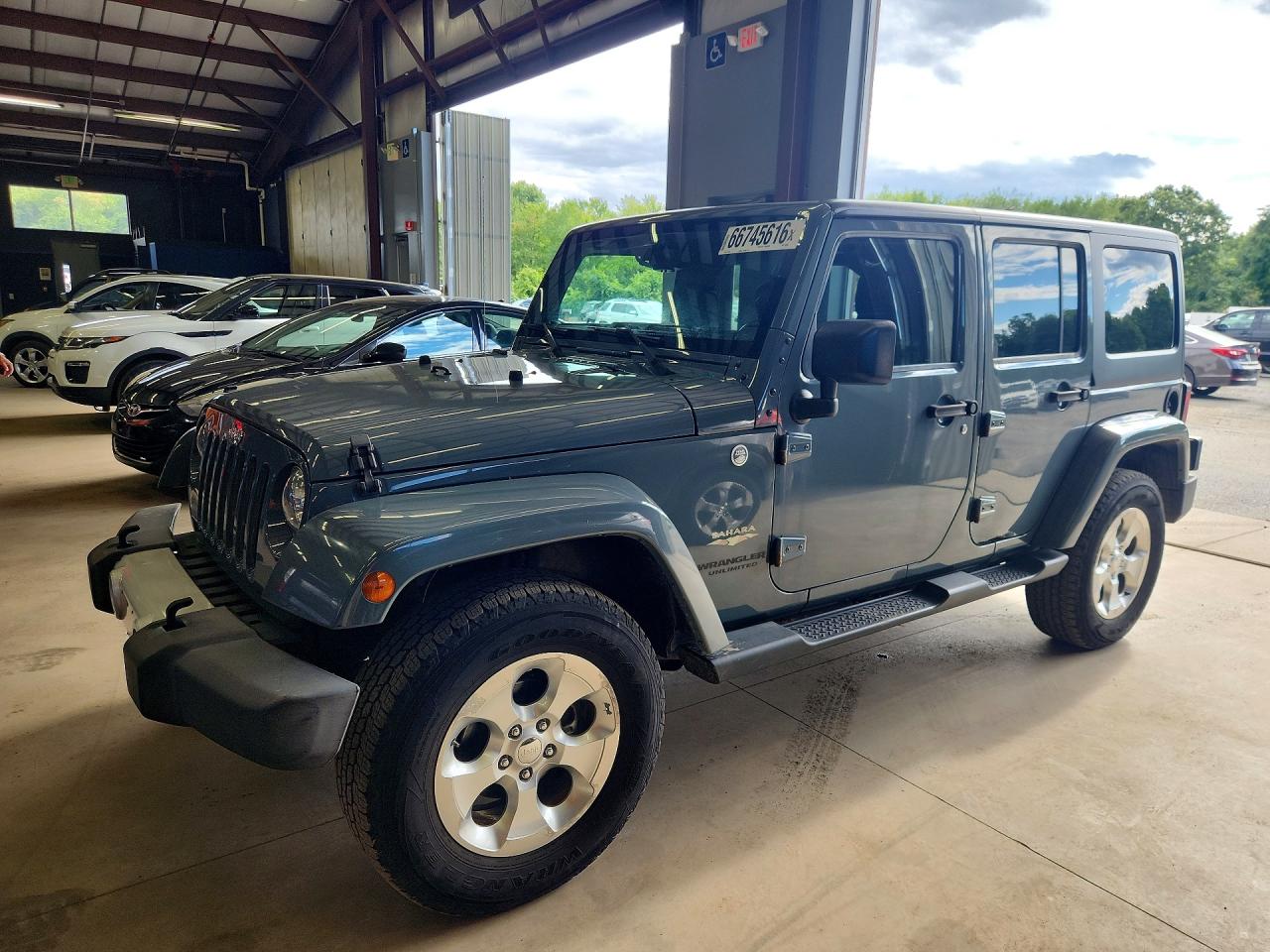 2015 JEEP WRANGLER UNLIMITED SAHARA 4X4
