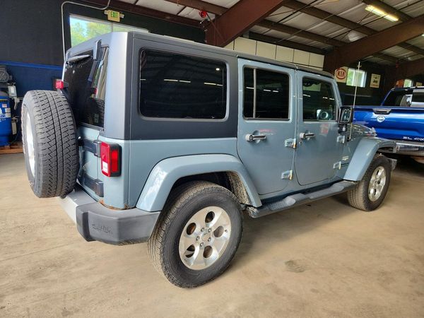 2015 JEEP WRANGLER UNLIMITED SAHARA 4X4