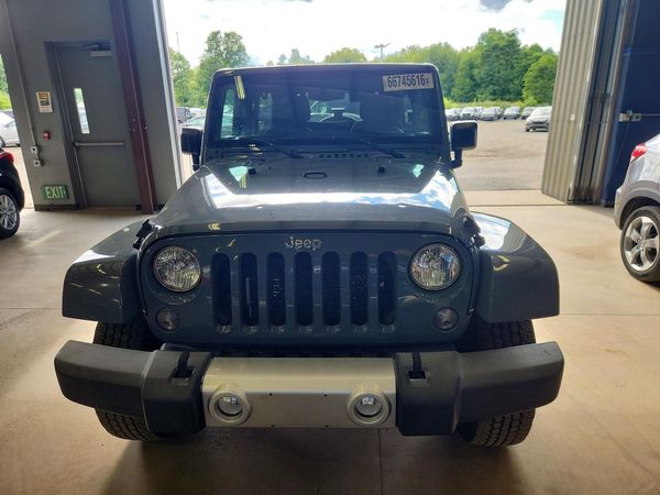 2015 JEEP WRANGLER UNLIMITED SAHARA 4X4
