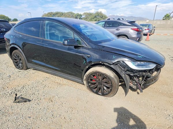2019 TESLA MODEL X — Passenger 3/4