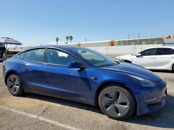 2022 TESLA MODEL 3