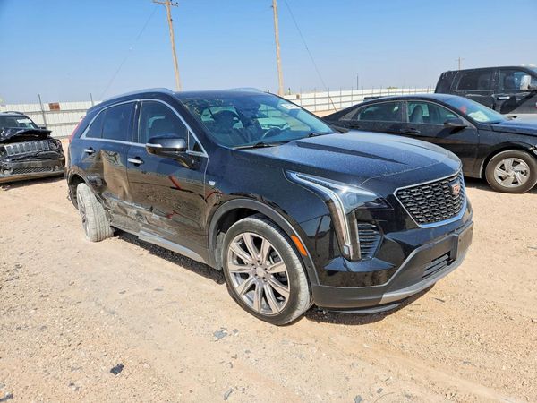 2019 CADILLAC XT4 Premium Luxury