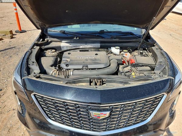 2019 CADILLAC XT4 Premium Luxury