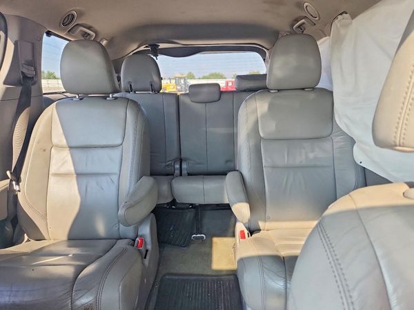 2017 TOYOTA SIENNA