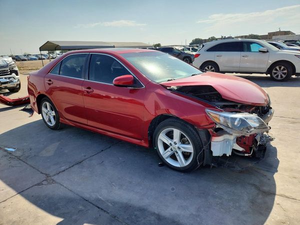 2013 TOYOTA CAMRY