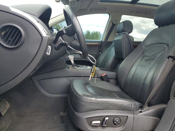 2012 AUDI Q7