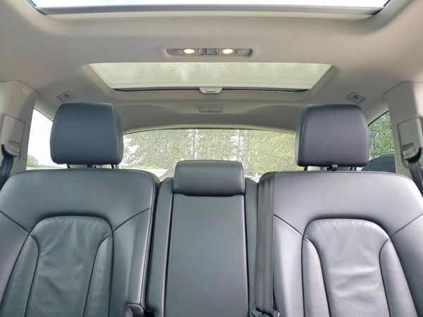 2012 AUDI Q7