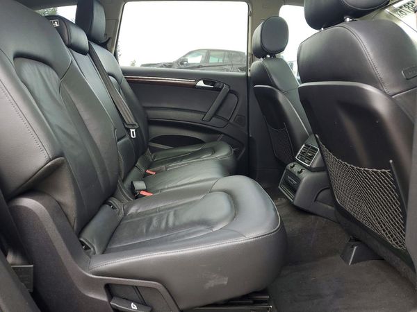 2012 AUDI Q7