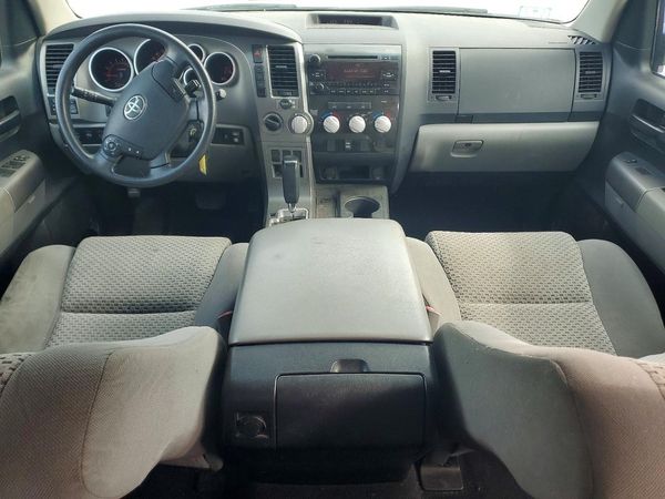 2013 TOYOTA TUNDRA SR5 — CKPT