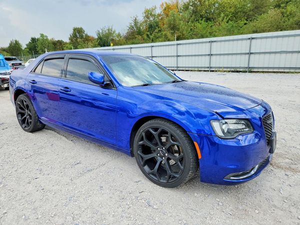 2018 CHRYSLER 300
