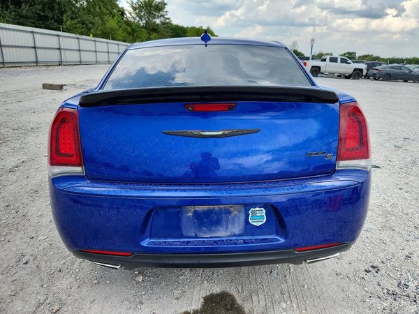 2018 CHRYSLER 300