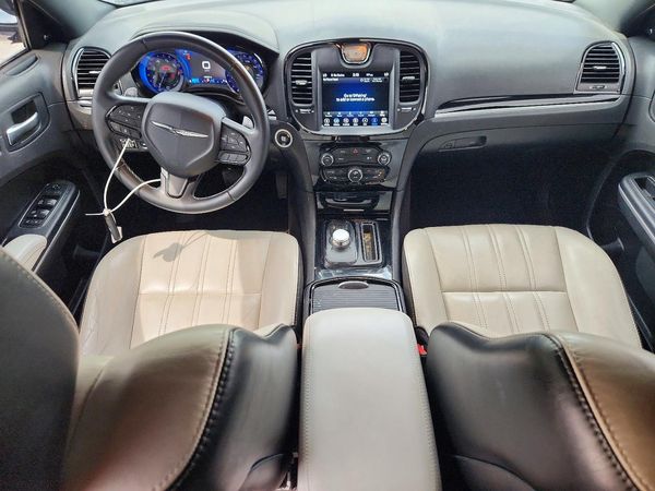 2018 CHRYSLER 300