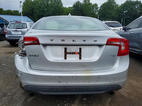 2012 VOLVO S60