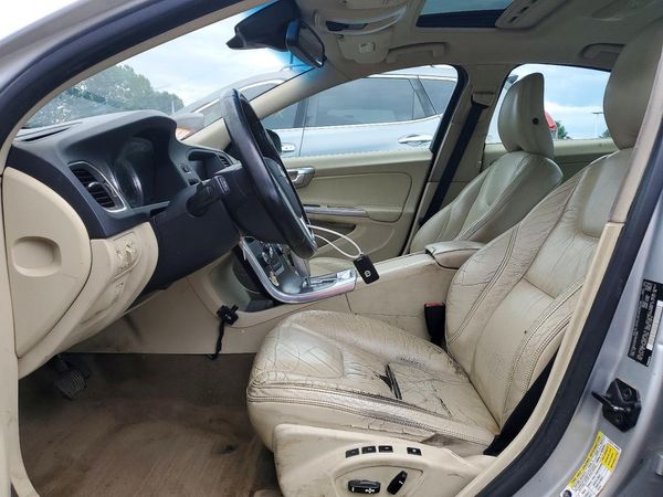 2012 VOLVO S60