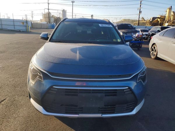 2023 KIA NIRO