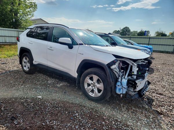 2021 TOYOTA RAV4 XLE HV