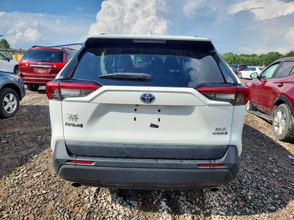 2021 TOYOTA RAV4 XLE HV