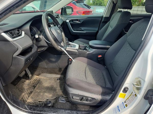 2021 TOYOTA RAV4 XLE HV