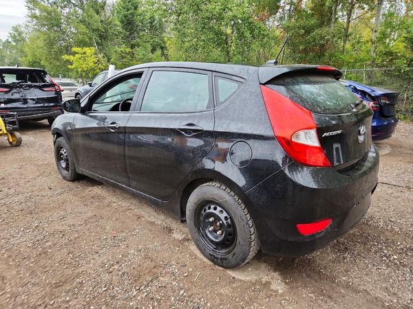 2017 HYUNDAI ACCENT SE Base