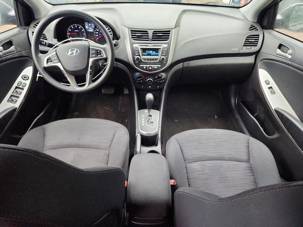 2017 HYUNDAI ACCENT SE Base