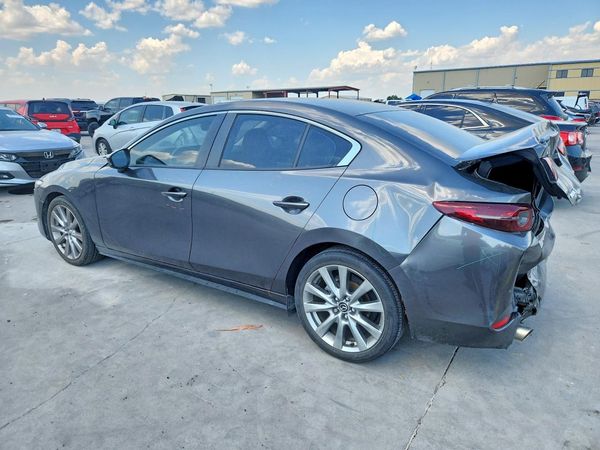 2020 MAZDA 3