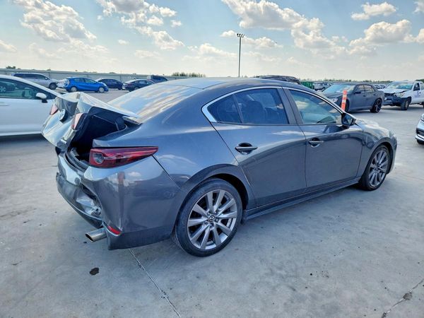 2020 MAZDA 3