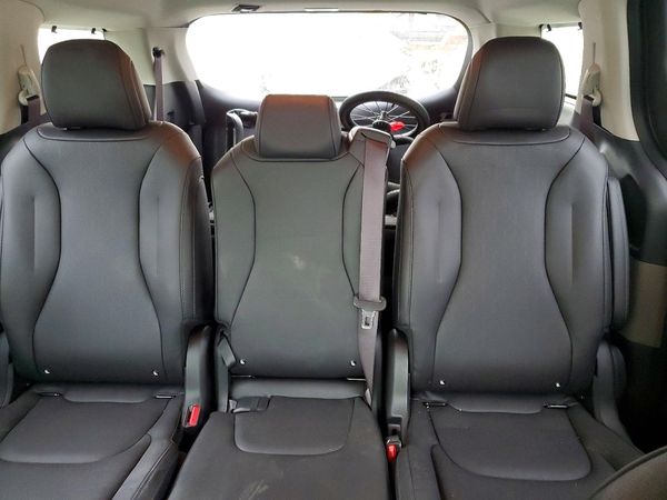 2026 KIA CARNIVAL