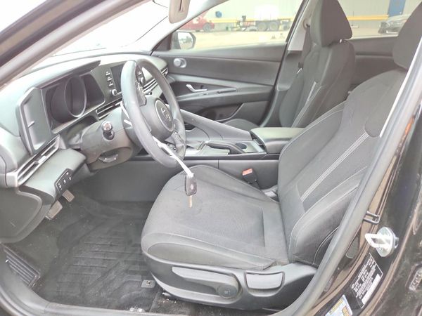 2021 HYUNDAI ELANTRA SE