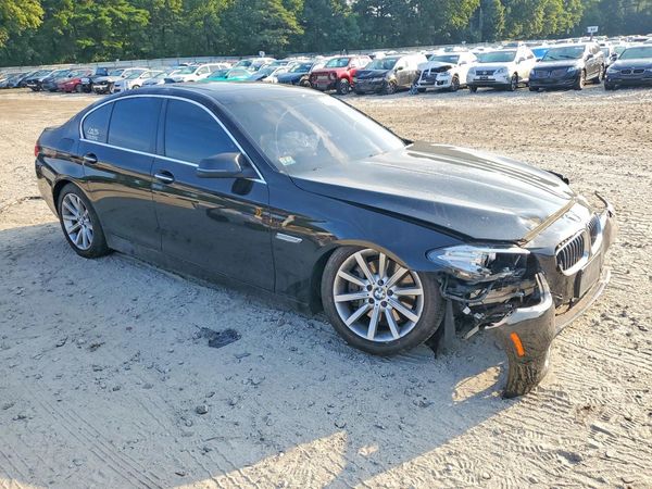 2015 BMW 5 SERIES xDrive — Passenger 3/4